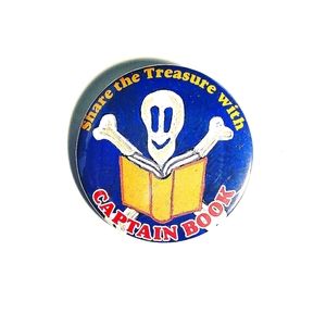 Cartoon captain book skeleton skull pin button